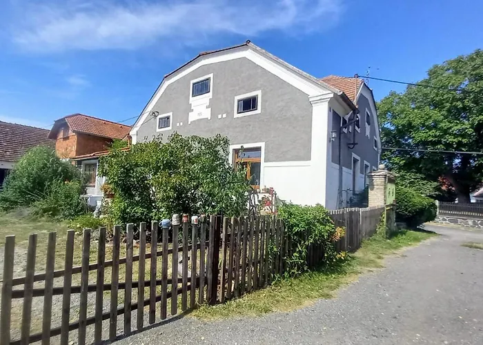 Farm stay U Sykorky Ostrov (Central Bohemian)